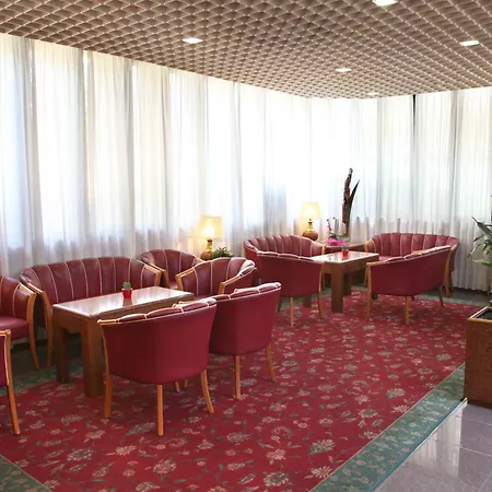 Hotel Maxim-3